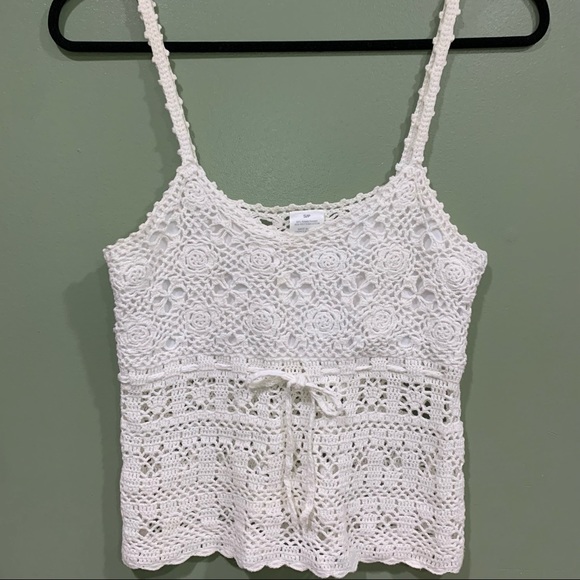 super cute summer crocheted tank top ☀️ - Picture 2 of 9